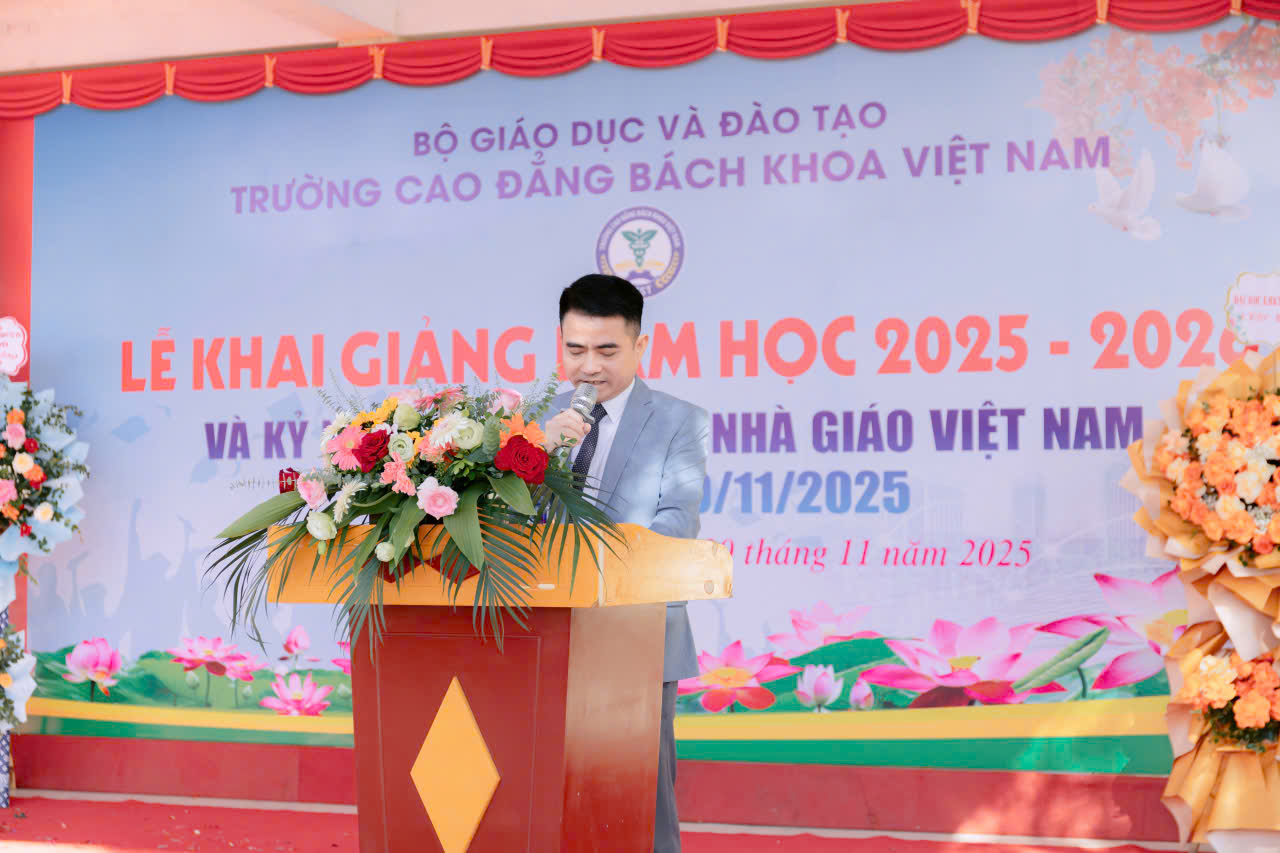Trường Cao đẳng Bách khoa Việt Nam tổ chức Lễ khai giảng năm học 2025-2026