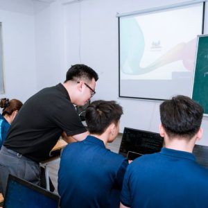 Ngành Kỹ thuật sửa chữa & lắp ráp máy tính tại VCST: Học một nghề, vững một đời!