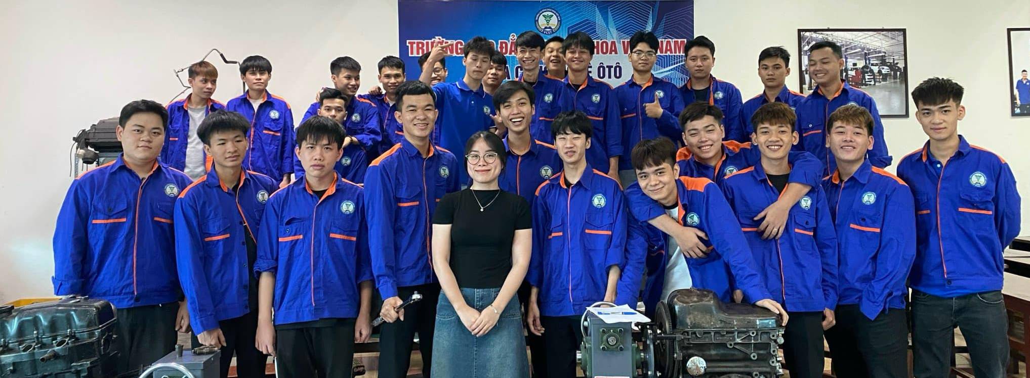 Trường cao đẳng Bách Khoa Việt Nam