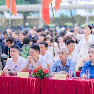 KHÚC GIAO MÙA VÀ TRƯỞNG THÀNH TẠI TRƯỜNG CAO ĐẲNG BÁCH KHOA VIỆT NAM