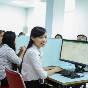 Học ngành Kế toán doanh nghiệp có tiềm năng không? Cơ hội nghề nghiệp sau khi ra trường thế nào?