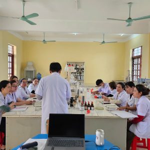 Giới thiệu ngành Dược và chương trình học tại VCST
